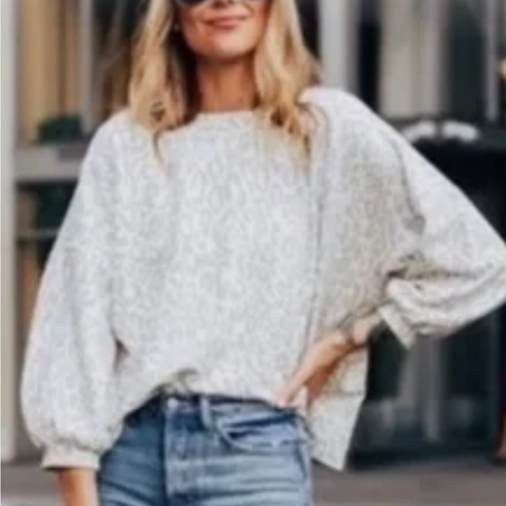 Rebecca Minkoff Cream and Gray Patterned Top sweatshirt material super fun